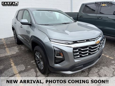 New 2026 Chevrolet Equinox LT FWD image 1