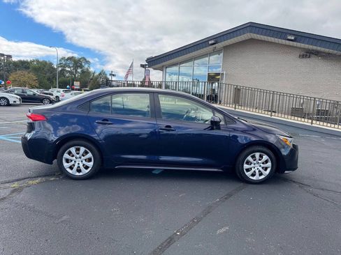 Used 2020 Toyota Corolla LE image 26