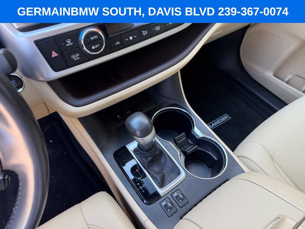 Used 2019 Toyota Highlander XLE FWD image 29