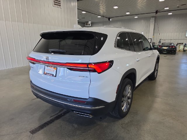 Used 2026 Buick Enclave Preferred AWD/4WD image 8