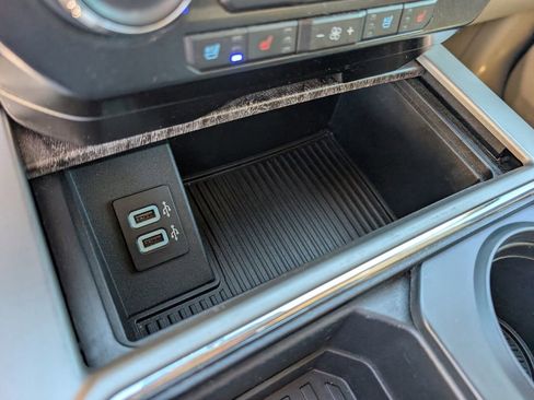 Used 2017 Ford F350 Lariat image 25