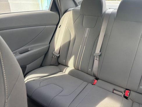 Used 2024 Hyundai Elantra SEL image 35