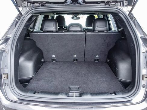 Used 2023 Jeep Compass Limited image 6