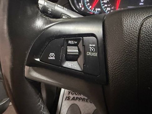 Used 2019 Chevrolet Trax LT w/ Driver Confidence Package FWD image 31
