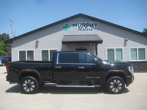 Used 2026 GMC Sierra 3500 Denali w/ Denali Reserve Package AWD/4WD image 1