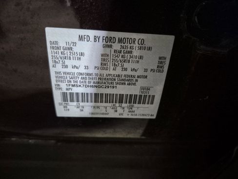 Certified 2022 Ford Explorer XLT w/ Equipment Group 202A image 27