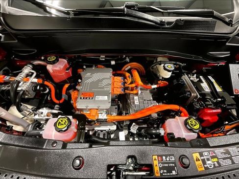 Used 2023 Chevrolet Bolt EUV LT w/ Convenience Package image 10