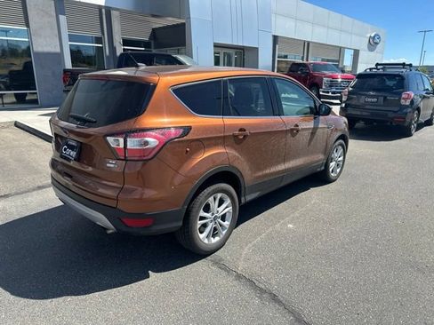 Used 2017 Ford Escape SE AWD/4WD image 7