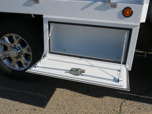 New 2024 RAM 3500 Tradesman w/ Chrome Appearance Group image 20