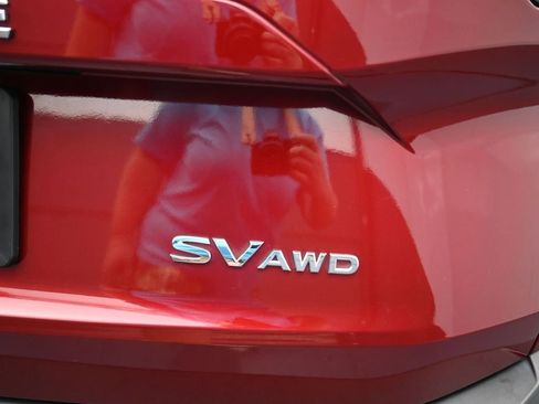 Used 2023 Nissan Rogue SV image 25