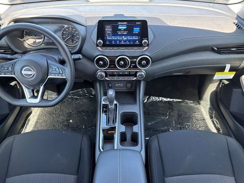 Used 2025 Nissan Sentra SV FWD image 13