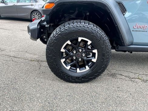 Used 2026 Jeep Gladiator Rubicon AWD/4WD image 7