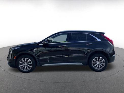 Used 2023 Cadillac XT4 Premium Luxury w/ Cold Weather Package image 9