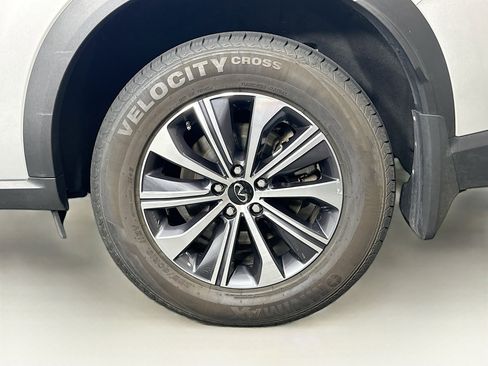 Used 2023 INFINITI QX60 Pure AWD/4WD image 11