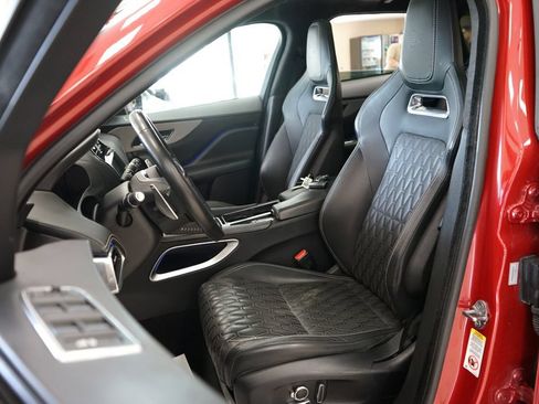 Used 2020 Jaguar F-PACE SVR AWD/4WD image 2