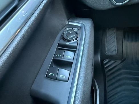 Used 2025 Chevrolet Silverado 1500 LT image 20