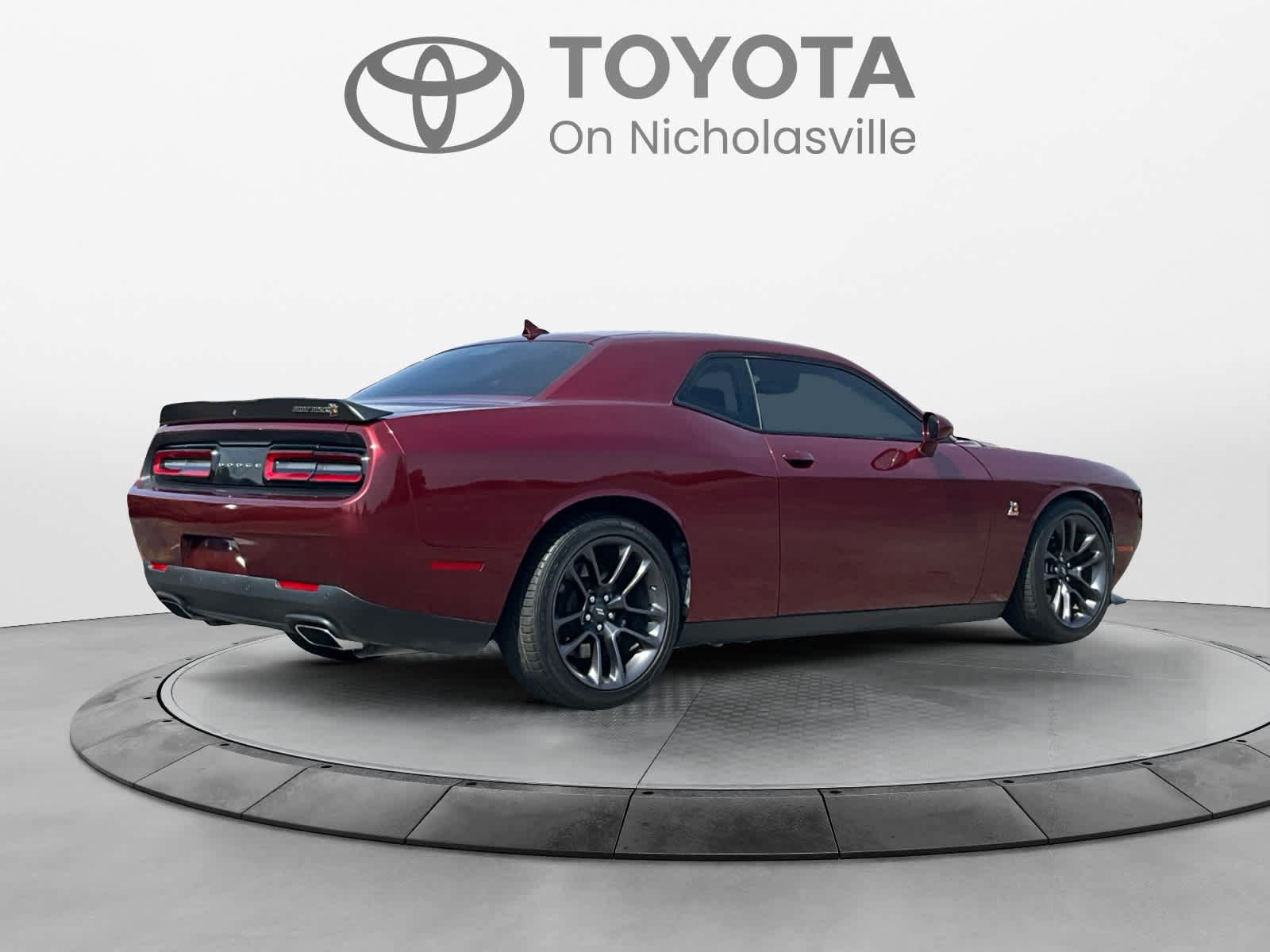 Used 2023 Dodge Challenger R/T Scat Pack RWD image 5