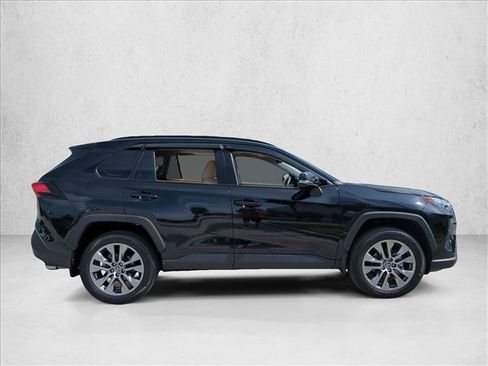 Certified 2023 Toyota RAV4 XLE Premium FWD image 4