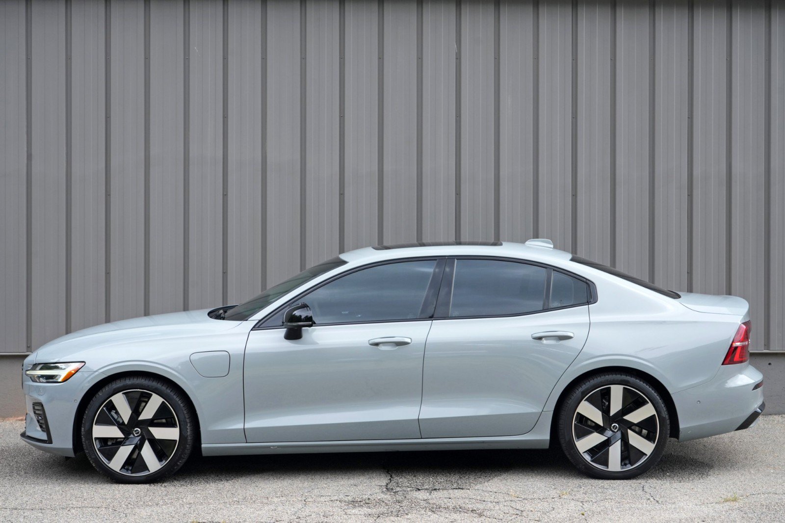 Used 2024 Volvo S60 T8 Plus w/ Climate Package AWD/4WD image 49