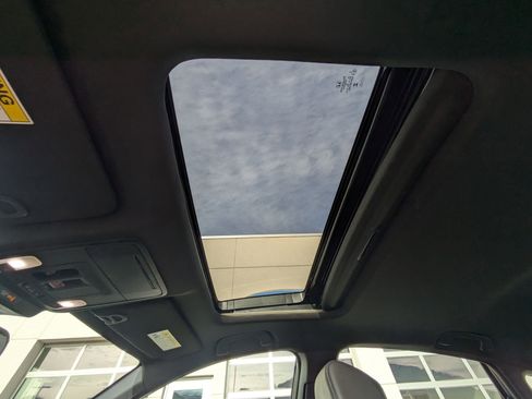 Used 2023 Honda Accord Sport image 19