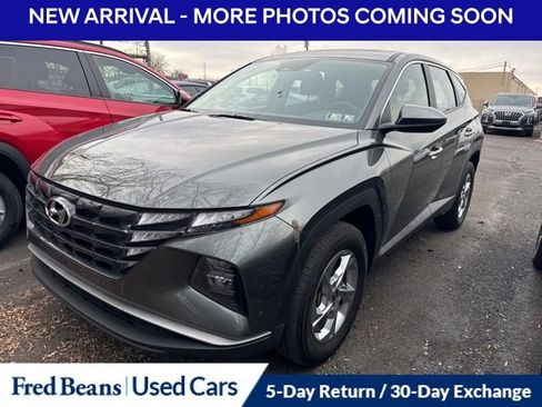 Used 2023 Hyundai Tucson SE image 2