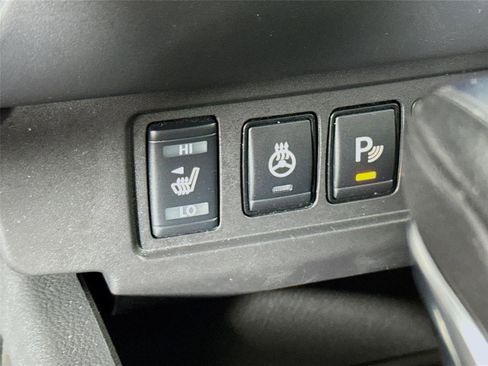 Used 2024 Nissan Frontier SV w/ SV Convenience Package RWD image 20