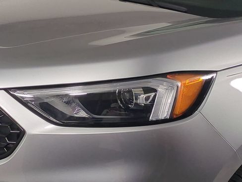 Used 2023 Ford Edge ST-Line AWD/4WD image 3