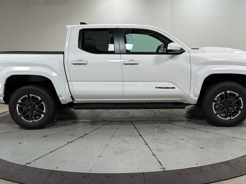 New 2026 Toyota Tacoma TRD Sport image 6