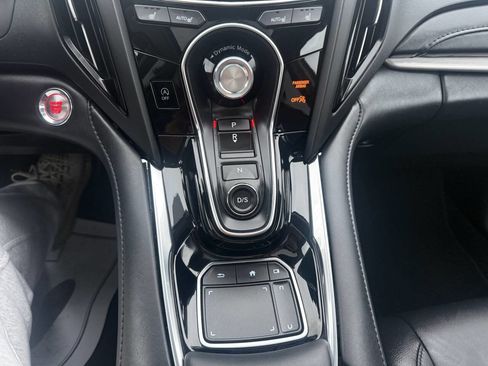 Used 2024 Acura RDX SH-AWD image 33