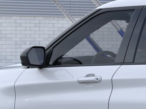 New 2026 Ford Explorer Active RWD image 20