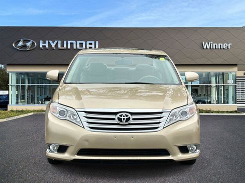 Used 2011 Toyota Avalon FWD image 5