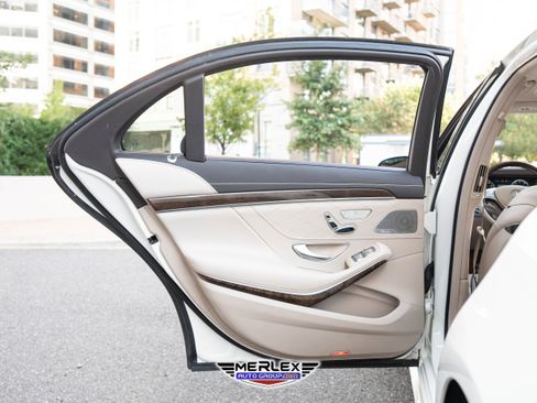 Used 2017 Mercedes-Benz S 550 Sedan image 46