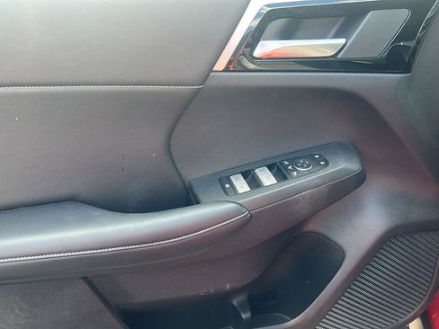 Used 2023 Mitsubishi Outlander SE FWD image 8
