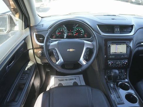 Used 2017 Chevrolet Traverse Premier image 21