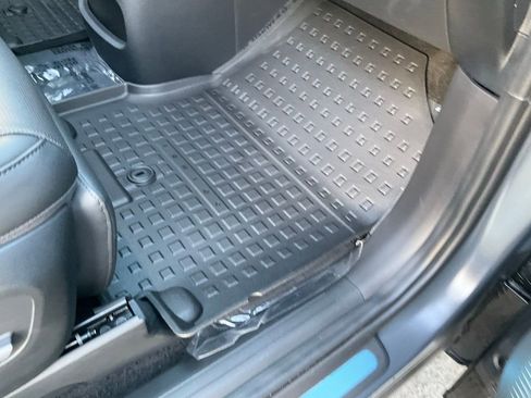 Used 2026 Hyundai Ioniq 9 Limited image 79