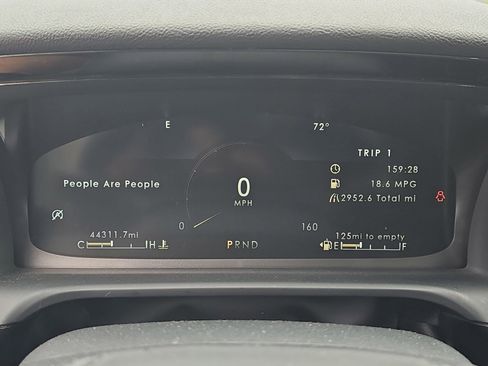 Used 2023 Lincoln Aviator AWD w/ Premium Package image 15