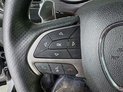 Used 2016 Dodge Challenger SRT Hellcat image 14