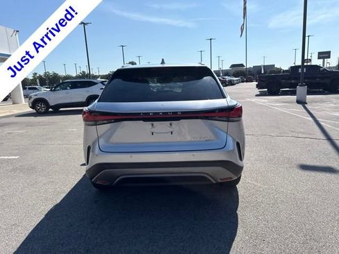 Used 2026 Lexus RX 350h w/ Accessory Package (2T) AWD/4WD image 4