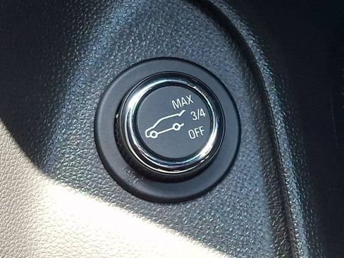 Certified 2020 Buick Encore GX Select w/ Experience Buick Package AWD/4WD image 26
