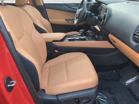 Used 2025 Lexus NX 250 FWD w/ Towing Package (2000 Lbs) image 22
