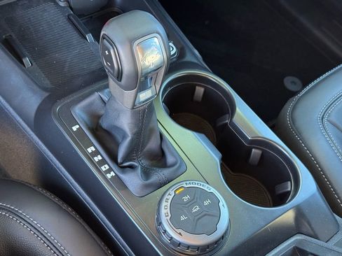 New 2025 Ford Bronco Outer Banks image 17