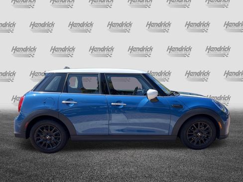 Used 2024 MINI Cooper 4-Door Hardtop FWD image 11