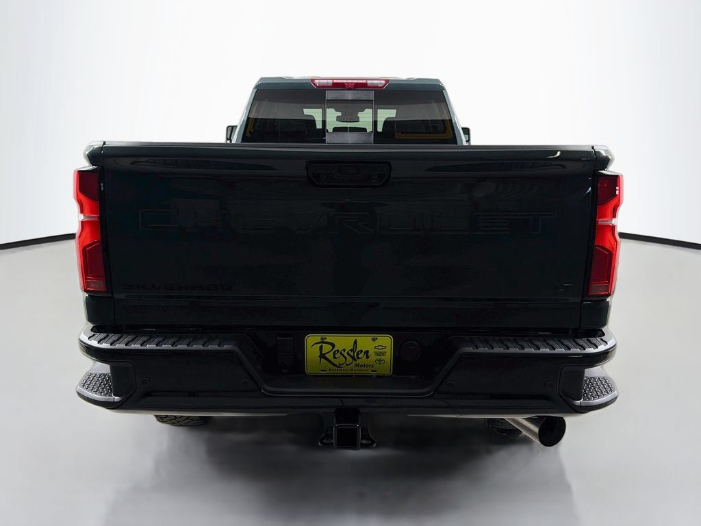 New 2026 Chevrolet Silverado 3500 LT AWD/4WD image 6