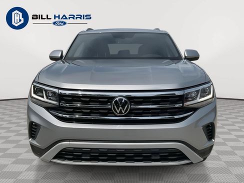 Used 2022 Volkswagen Atlas Cross Sport SE FWD image 2