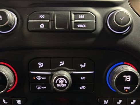 Used 2023 Chevrolet Silverado 2500 High Country image 28