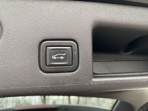 Used 2020 Chevrolet Equinox LT image 13