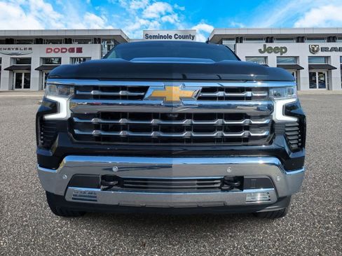 Used 2025 Chevrolet Silverado 1500 LTZ w/ LTZ Premium Package image 3