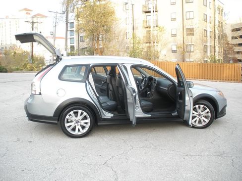 Used 2010 Saab 9-3 X image 21