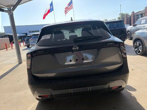 Certified 2025 Nissan Kicks SV w/ Charging Package FWD image 15