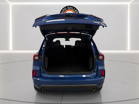 Used 2023 Ford Escape ST-Line Elite AWD/4WD image 9